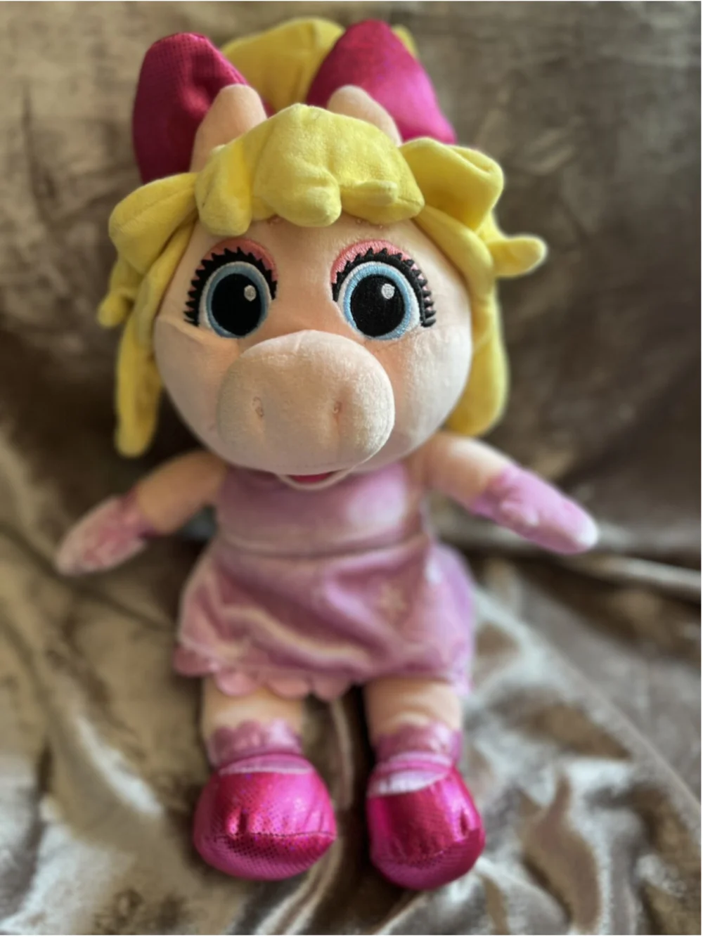 Disney Junior Muppet Babies Miss Piggy 14 inch Plush Stuffed Animal Pal CUTE